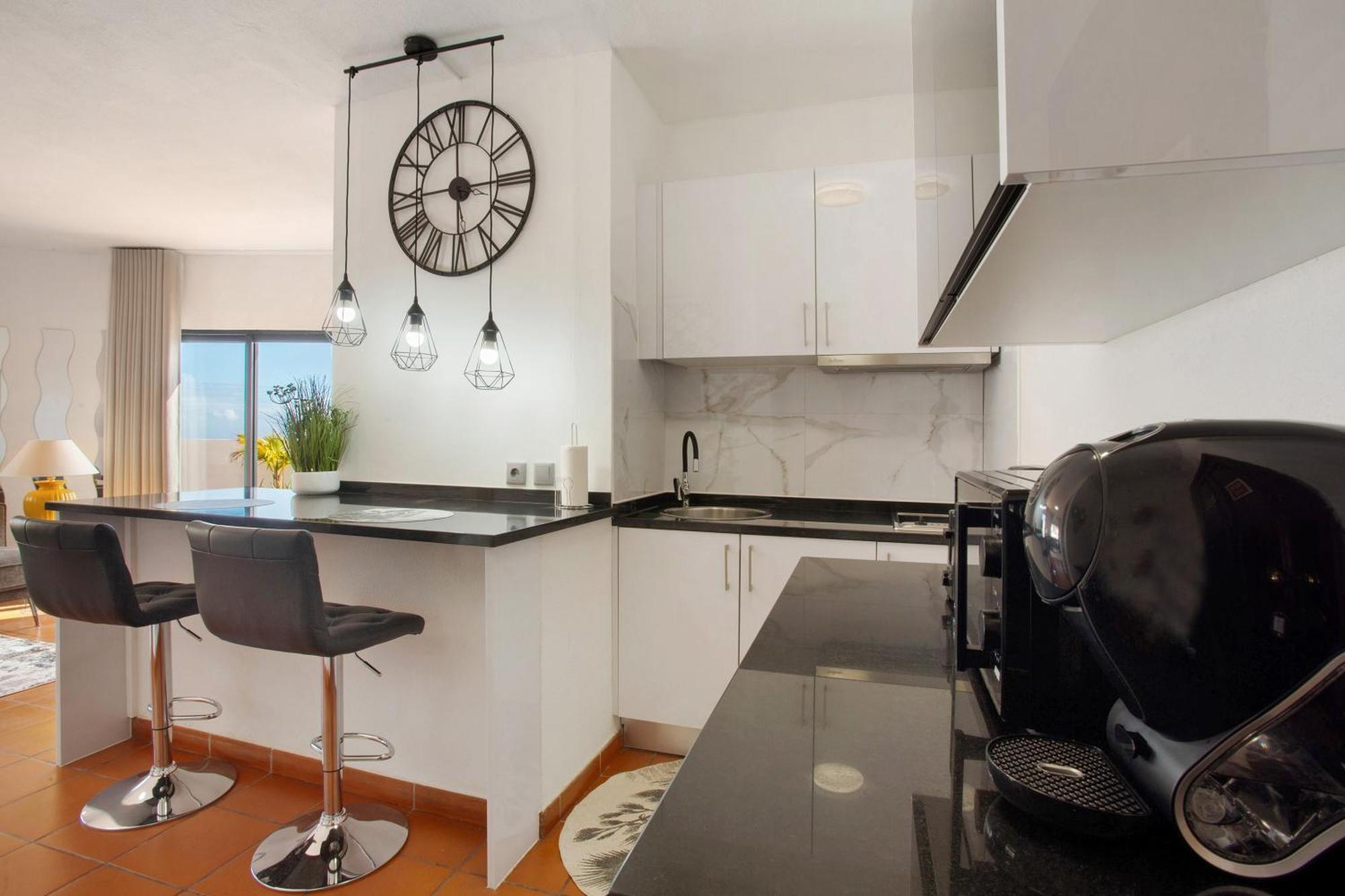 Apartamento Lolita Com Terraco Canico  Bagian luar foto